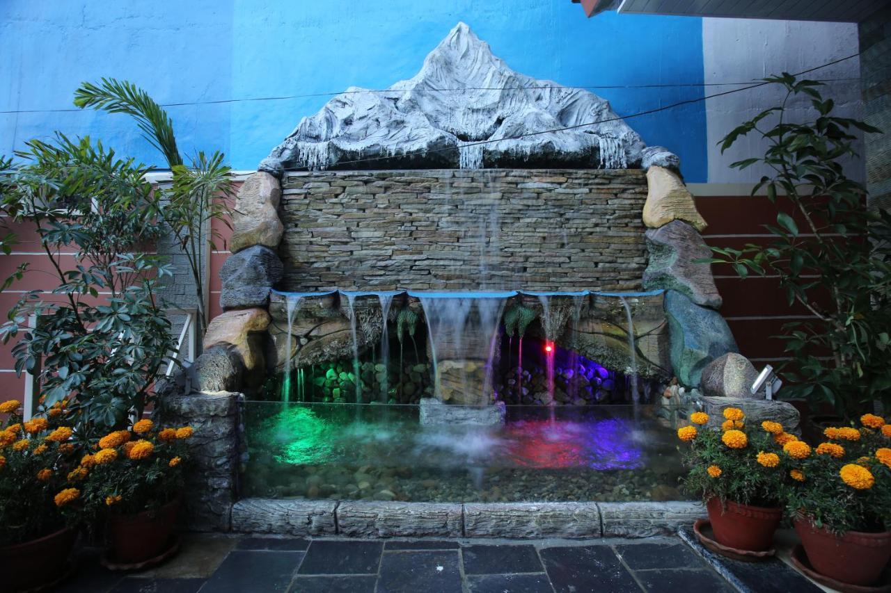 Hotel White Himal Pokhara Exteriör bild
