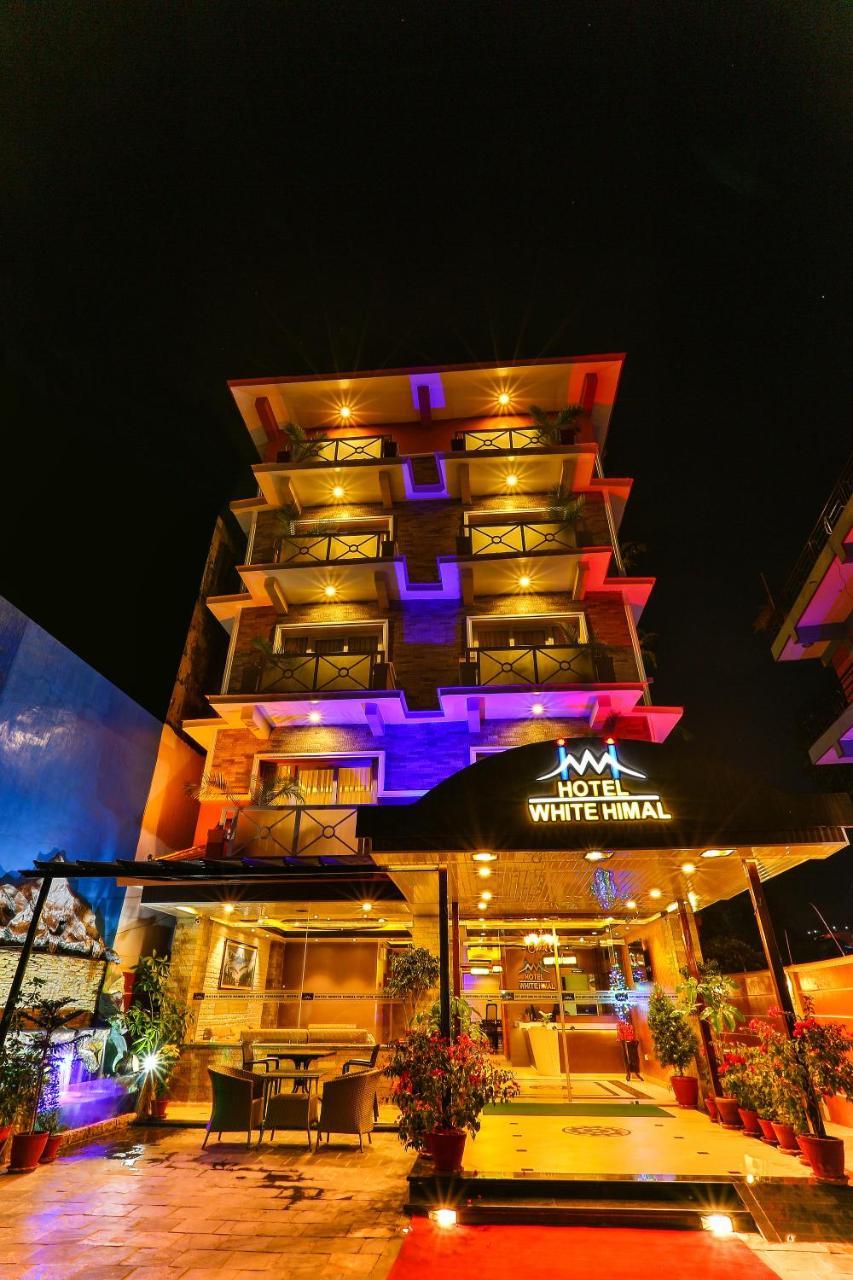 Hotel White Himal Pokhara Exteriör bild