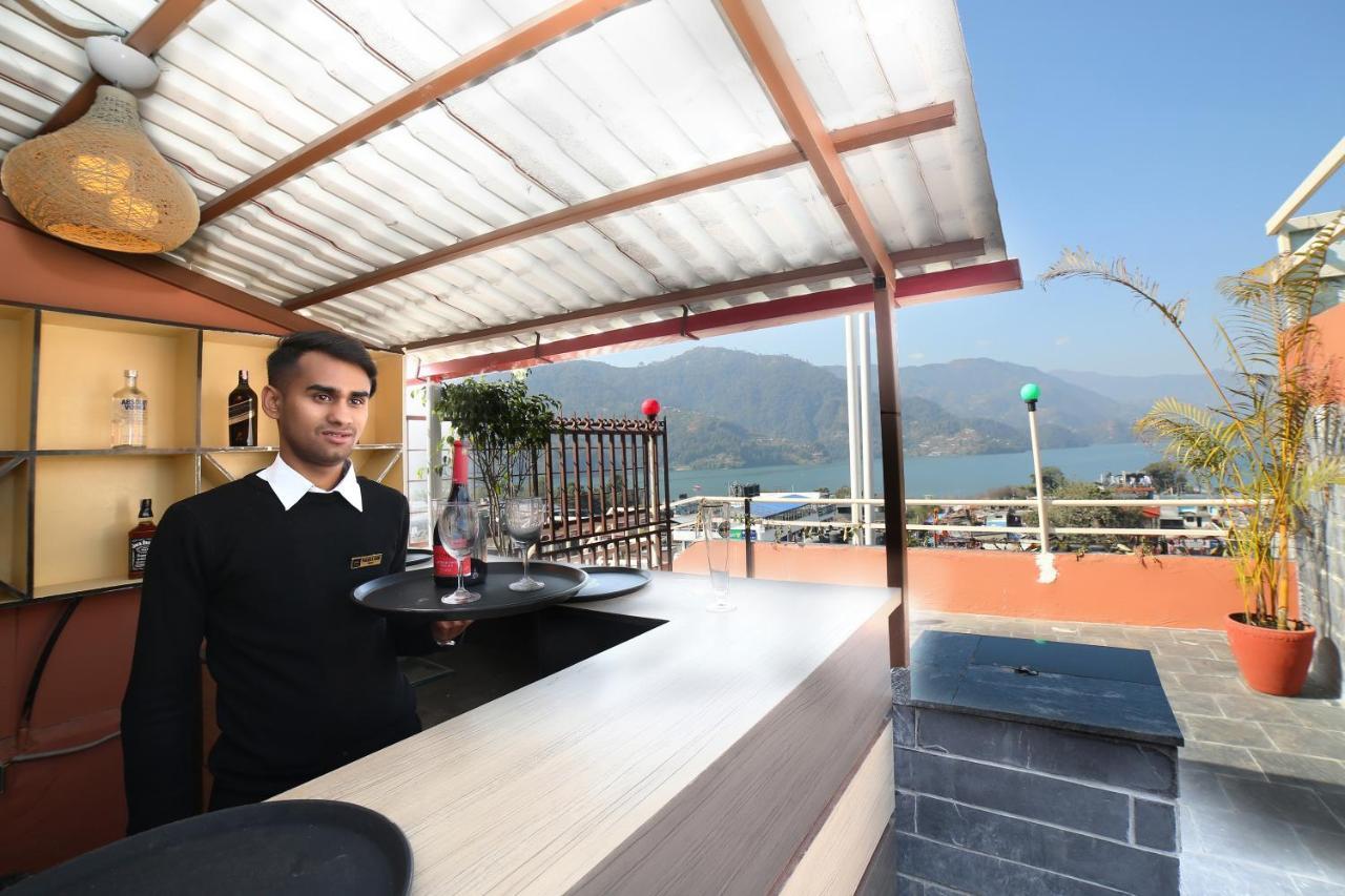 Hotel White Himal Pokhara Exteriör bild